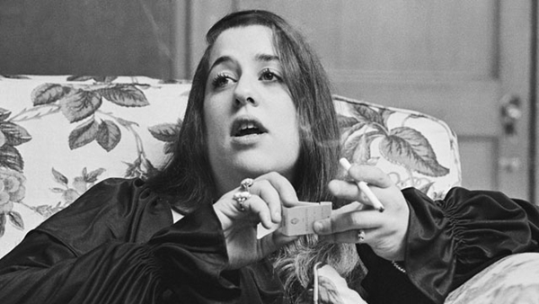 A cantora Mama Cass