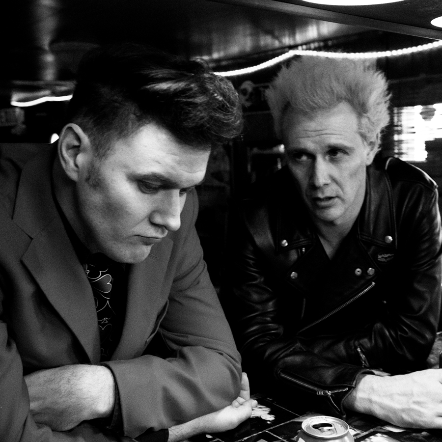 Brothers of Brazil lança clipe da nova música, “Melodies From Hell” , em bar nos Estados Unidos. Novo disco do grupo deve sair em outubro