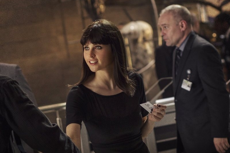 Felicity Jones - Gata Negra