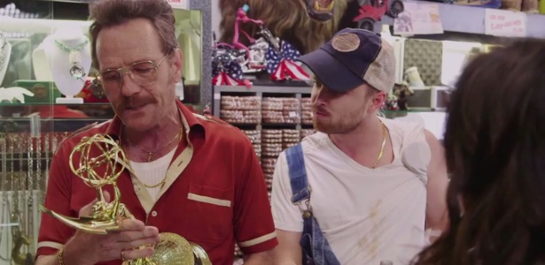 Bryan Cranston e Aaron Paul contracenam com a atriz Julia Louis-Dreyfus, de Veep