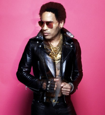 Galã Kravitz continua em plena forma.