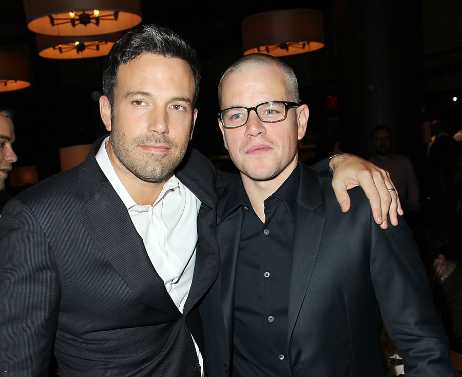 Ben Affleck e Matt Damon, juntos na estreia do filme Argo, realizada em Nova York, me 2012.