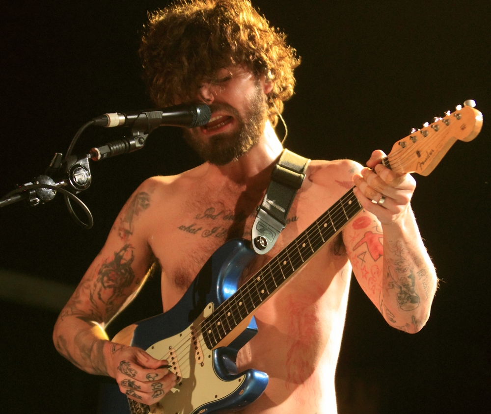 Simon Neil, vocalista da banda escocesa Biffy Clyro