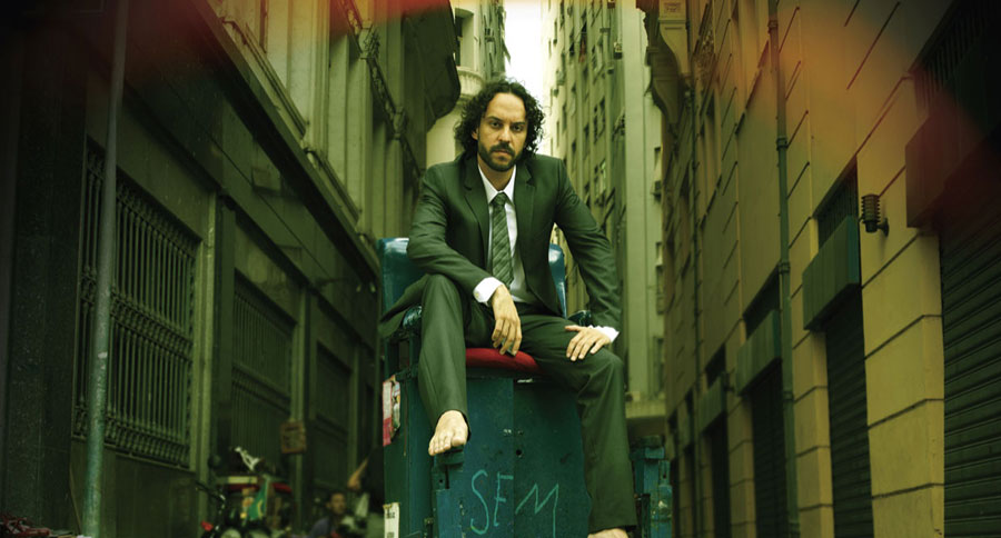 O rapper Gabriel O Pensador