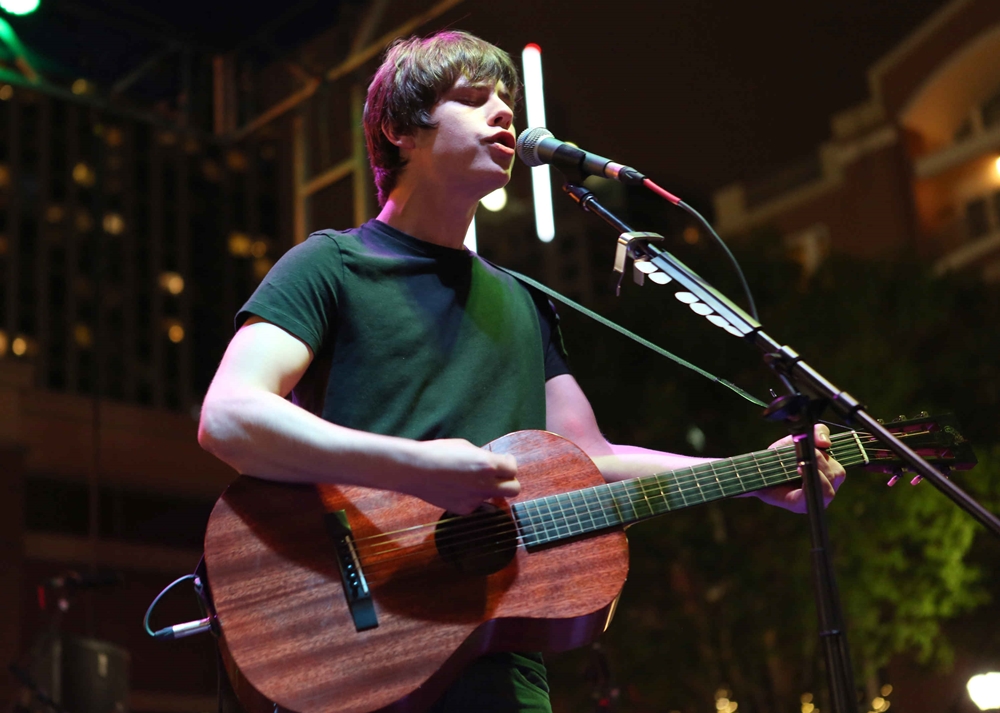 Jake Bugg se apresenta no festival Parklife, em Atlanta, em setembro de 2014.