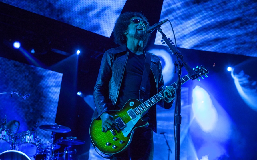 William DuVall, vocalista do Alice in Chains, se apresenta no Rockstar Energy Drink Uproar Festival, nos Estados Unidos, em 2013.