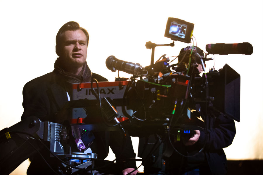 O diretor Christopher Nolan, em ação durante as filmagens de Batman: O Cavaleiro das Trevas