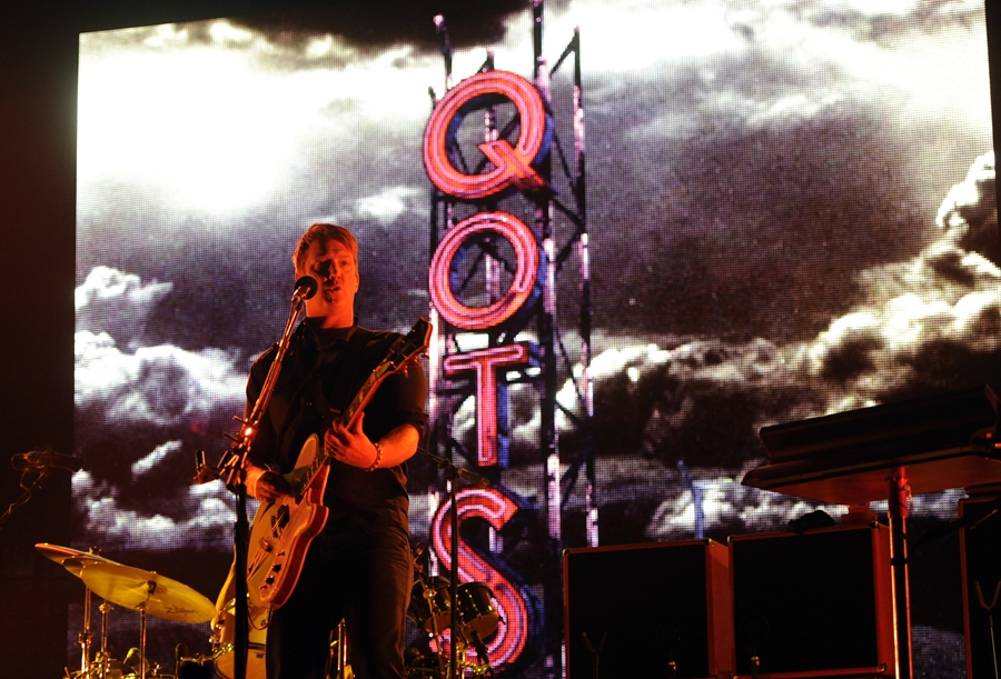 Josh Homme, do Queens of the Stone Age, se apresenta no festival Coachella, na Califórnia, Estados Unidos, em abril de 2014.