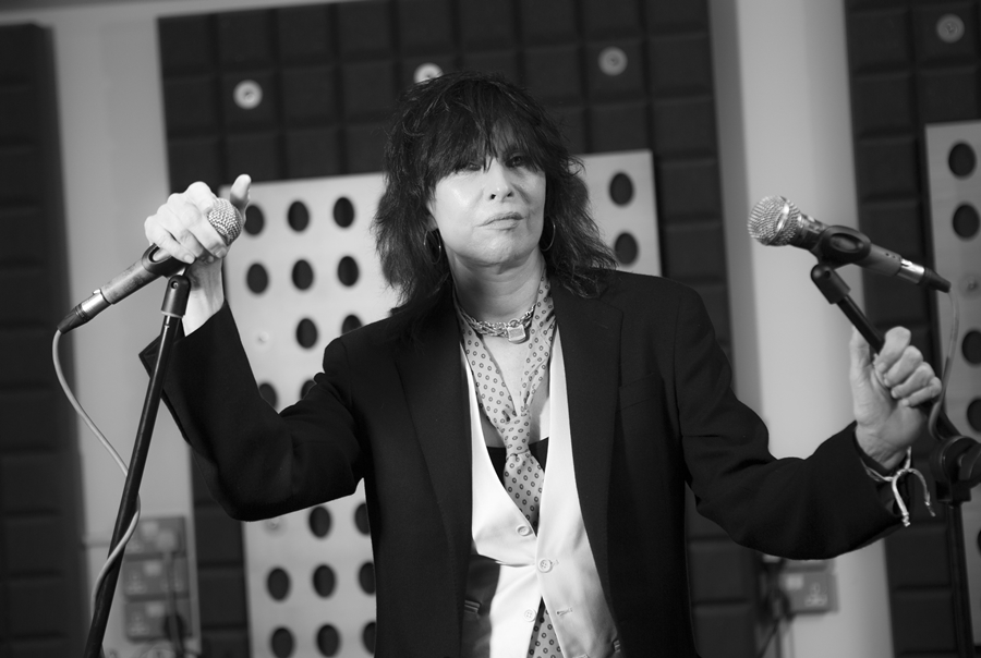 Chrissie Hynde posa para retrato em estúdio londrino para lançar o disco solo Stockholm, em junho de 2014.