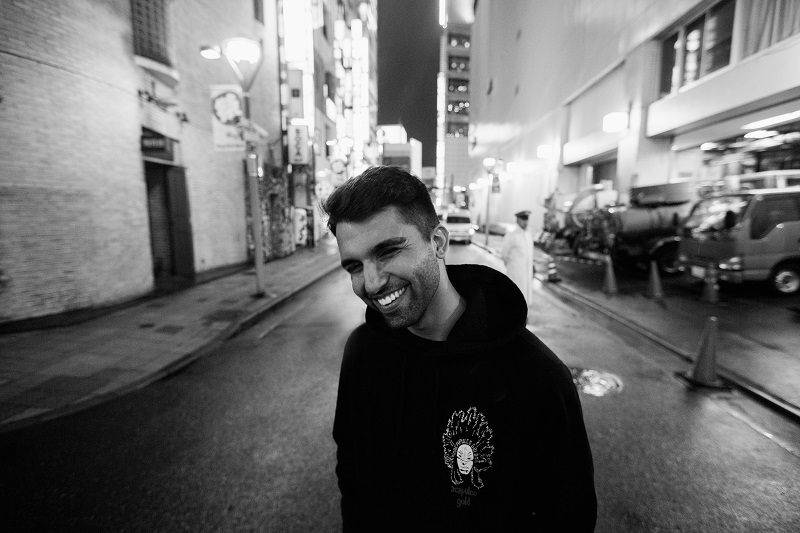 Músico capixaba Silva, em Tóquio, no Japão, para o Red Bull Music Academy