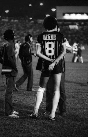 Democracia em Preto e Branco