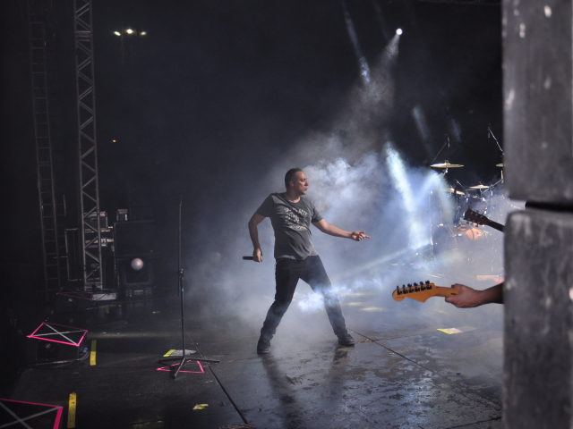 O Biquini Cavadão no palco da Rolling Stone Music & Run