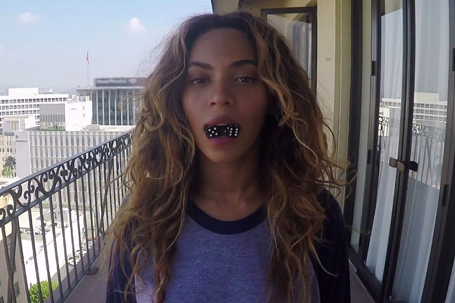 Beyoncé no clipe de "7/11"