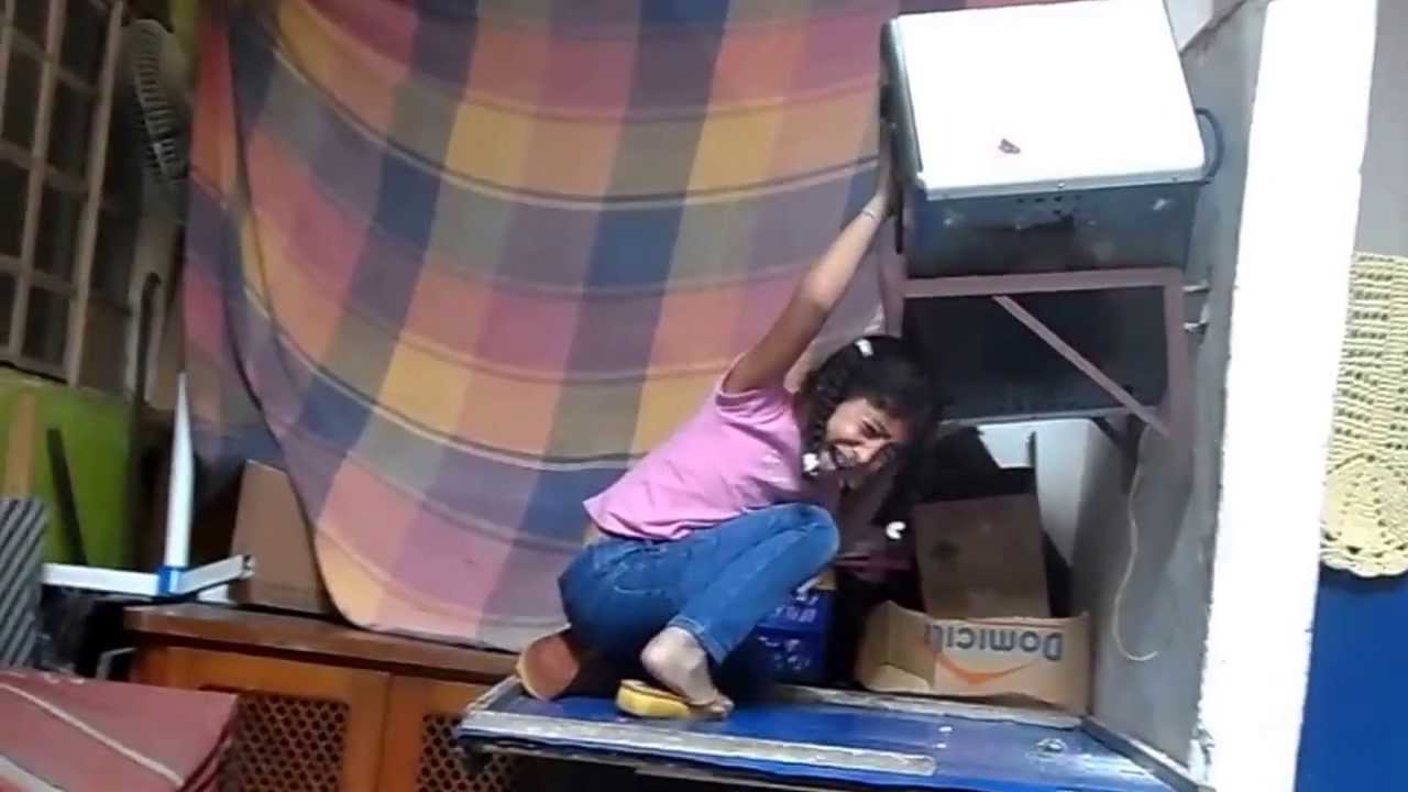 Galeria - Memes Malvados de 2014 - Giovanna e o forninho