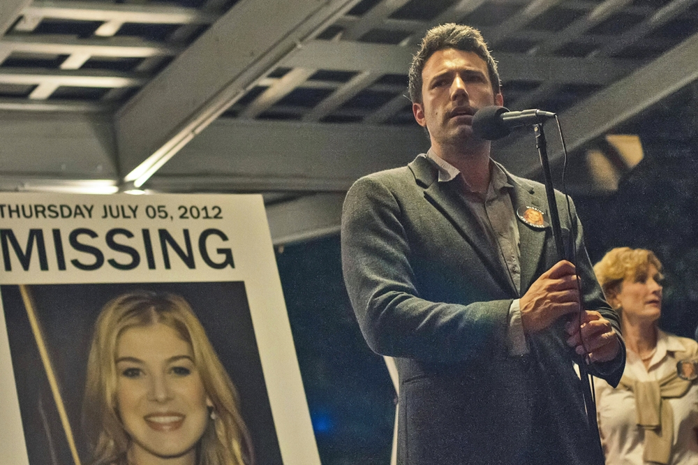 Ben Affleck em cena de Garota Exemplar