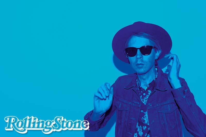 Tristonho
Beck canta a melancolia.