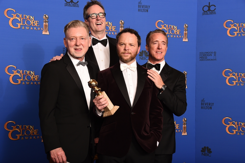 Warren Littlefield, John Cameron, Noah Hawley e Geyer Kosinski com o prêmio de Melhor Minissérie/Filme feito para TV, por Fargo, no 72º Globo de Ouro, em 2015