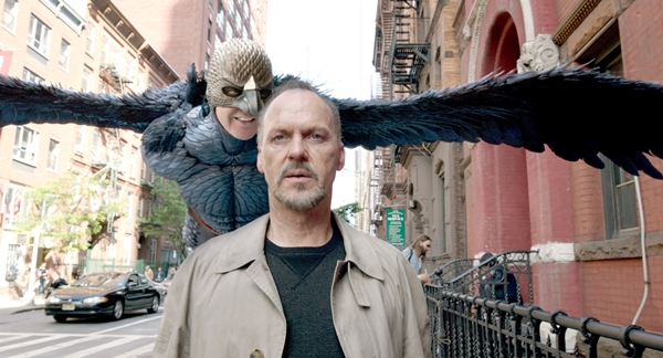 Birdman ou (A Inesperada Virtude da Ignorância)