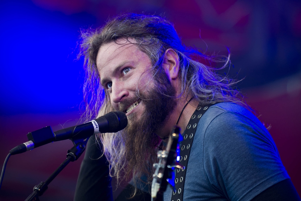 Troy Sanders, do Mastodon, durante show na Dinamarca
