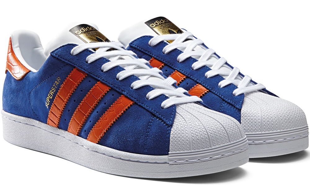 Modelo da adidas Originals, linha Superstar East River Rivalry, do New York Knicks