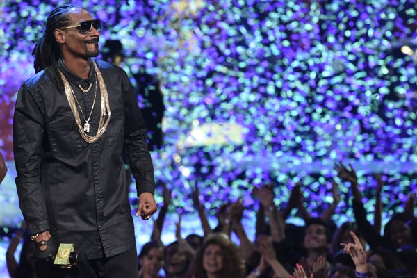 Cantor em show em março de 2015, em Los Angeles