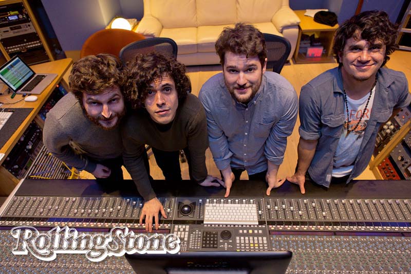 Selton expressa a falta que sente de casa