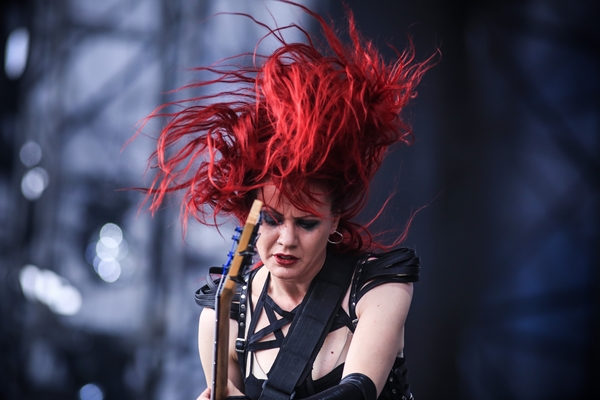 “Viemos para despertar a loucura ao nosso redor”, diz vocalista do Coal Chamber. Banda se apresentou no Monsters of Rock 2015.