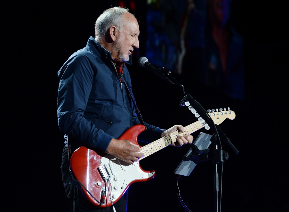 Pete Townshend, em performance com o The Who
