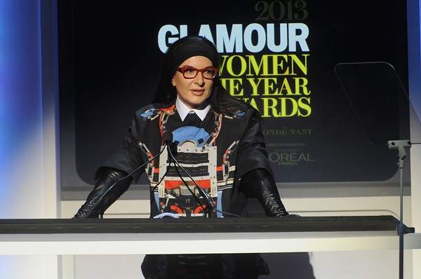 Artista sérvia durante evento em Nova York, em 2013