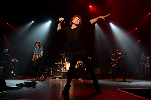 Banda durante apresentação em 20 de maio de 2015, em Los Angeles