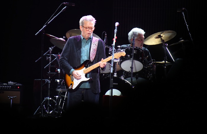 Eric Clapton se apresenta em Londres
