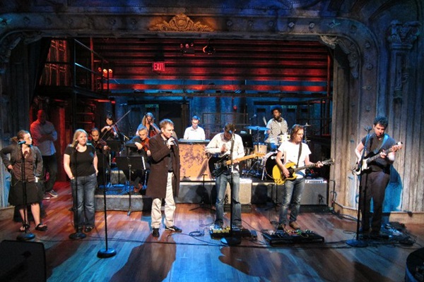 Belle & Sebastian em apresentação no Jimmy Fallon Show, em 2010