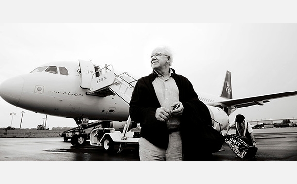 Dennis Sheehan, empresário do U2.