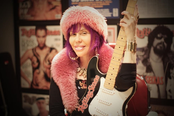 A cantora Baby do Brasil