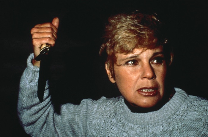 Betsy Palmer em cena de Sexta-Feira 13