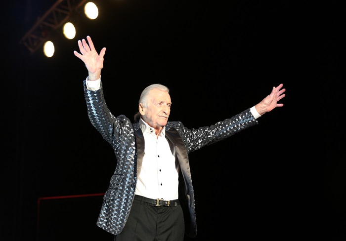 O regente alemão James Last morreu na última terça, 9.