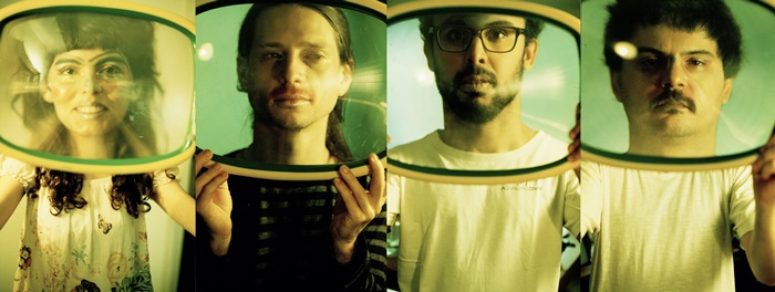 Integrantes da banda Tono.