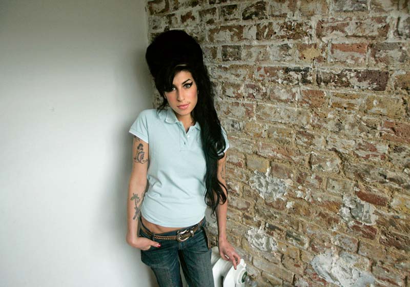 TRIUNFANTE
Amy no auge do sucesso de Back to Black, em 2007