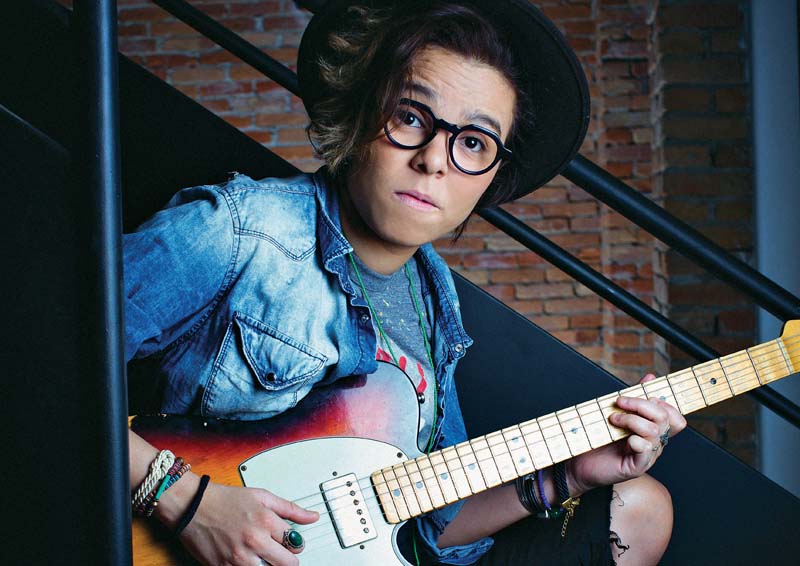 Gadú amplia suas vontades sonoras.