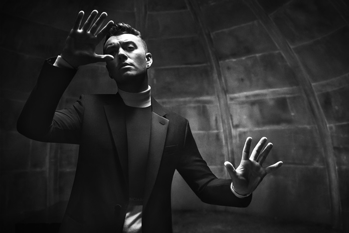 Sam Smith em campanha da Balenciaga.