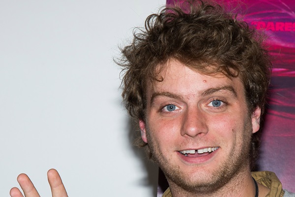 Cantor Mac DeMarco em maio de 2015, em Nova York