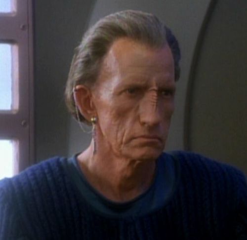 Terrence Evans interpretando o personagem Proka Migdal  em Jornada nas Estrelas