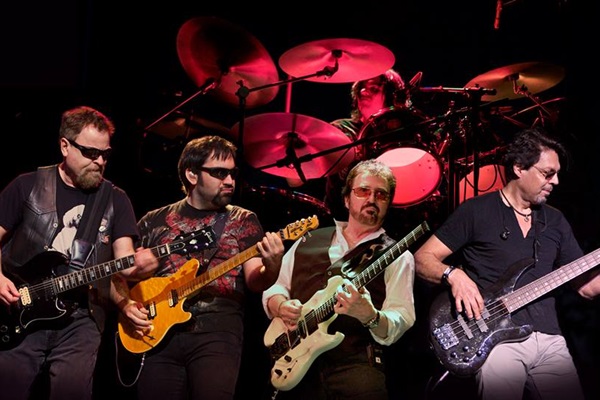 Galeria - Dez piores ex-nomes de bandas famosas - Blue Öyster Cult