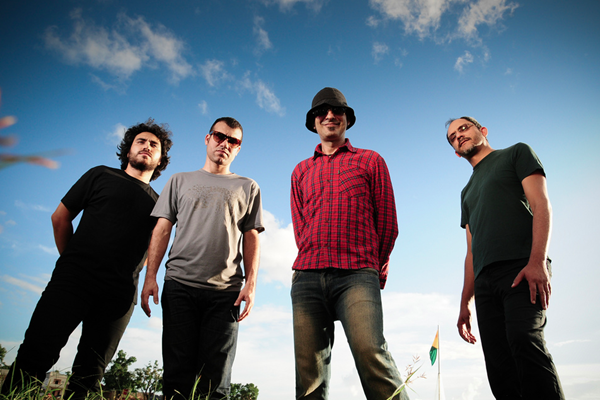 Integrantes da banda Los Porongas