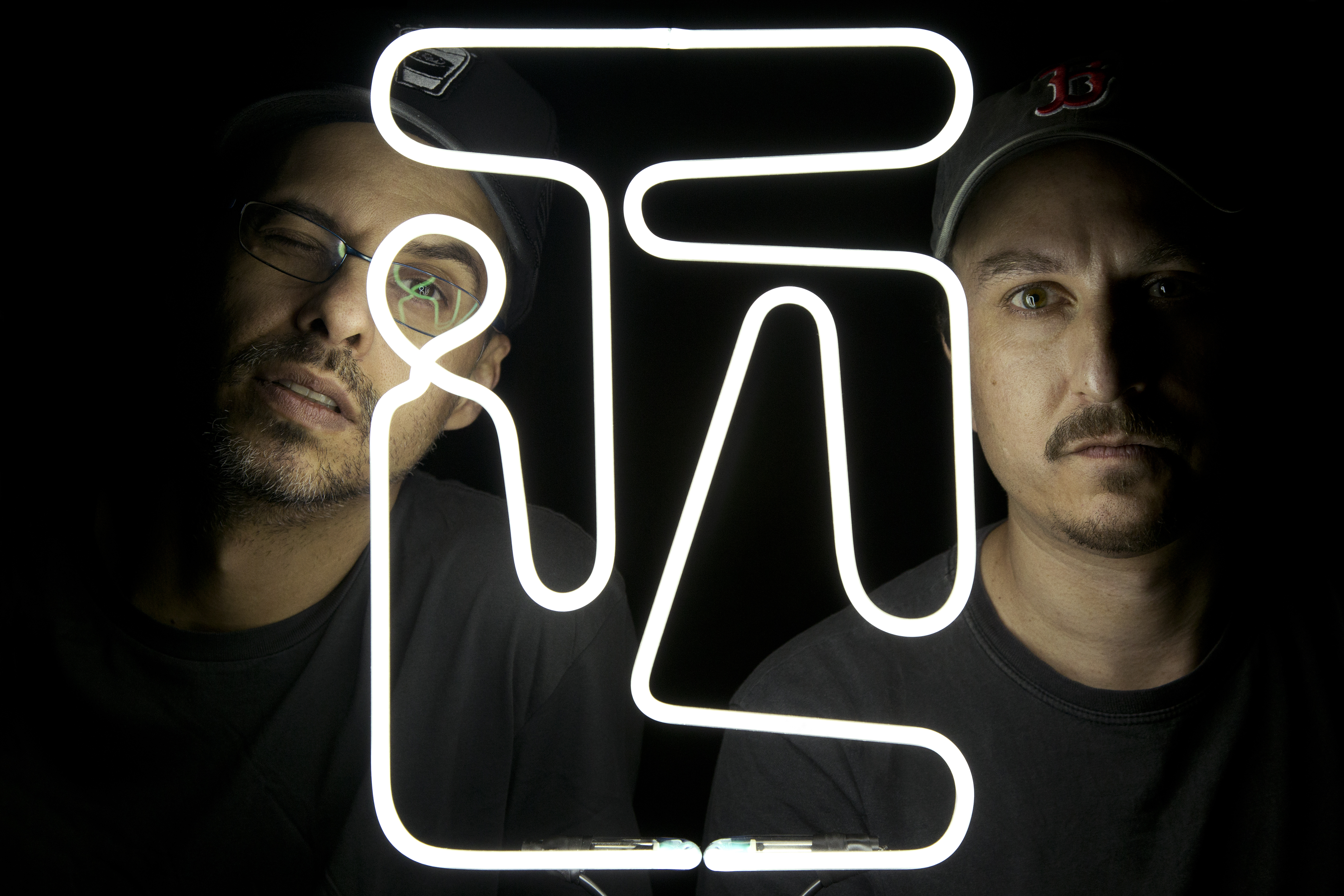 Exclusivo: veja a “vídeo-capa” de Violar, o novo disco do Instituto