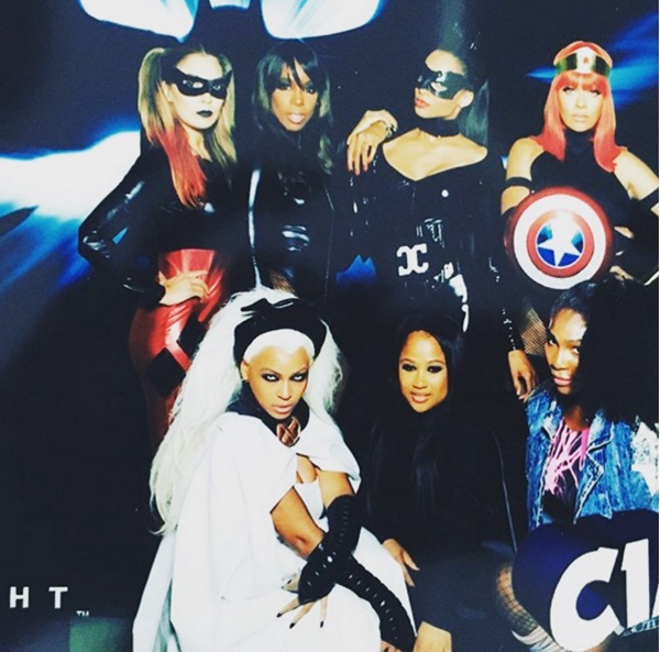 Beyoncé fantasiada de Tempestade na festa de aniversário de Ciara
