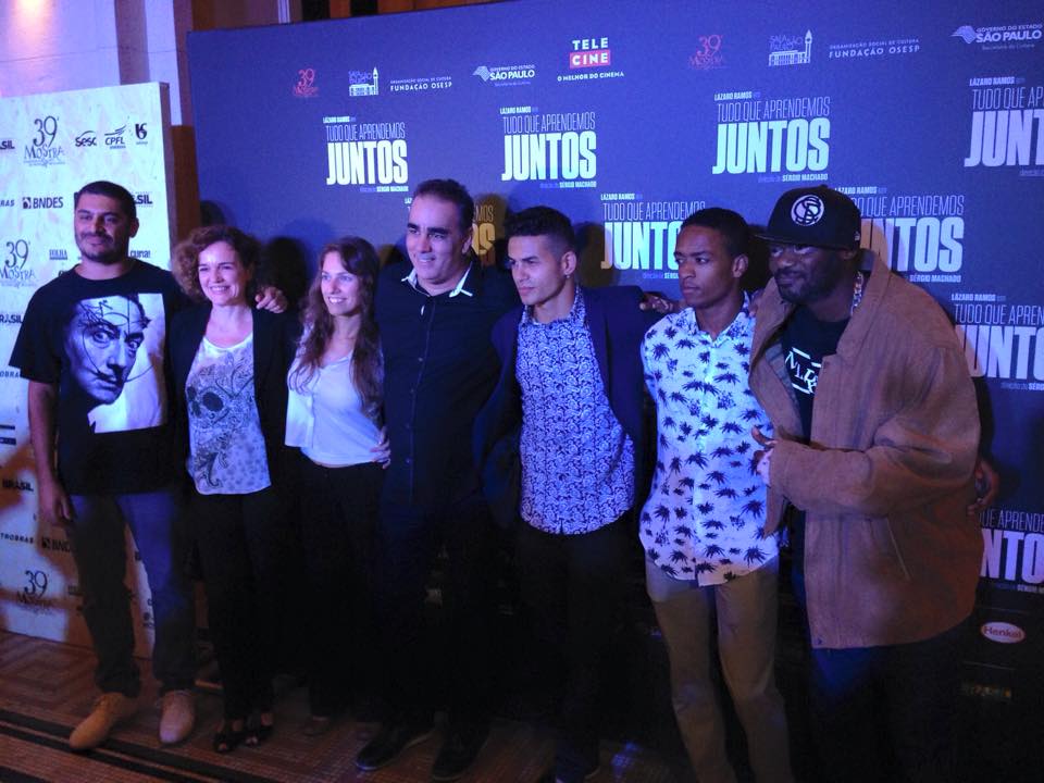 Elenco de Tudo que Aprendemos Juntos em exibição da Mostra, na Sala São Paulo