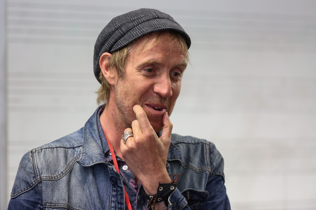 O ator Rhys Ifans