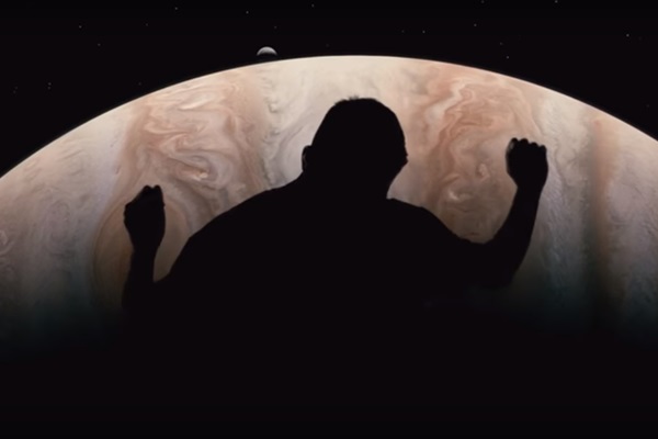 Cantor Silva no clipe de "Eu Sempre Quis"