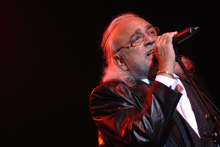 Galeria - Morte - Demis Roussos